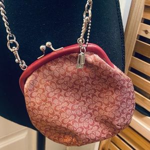 Crossbody coach purse. Excellent condition!